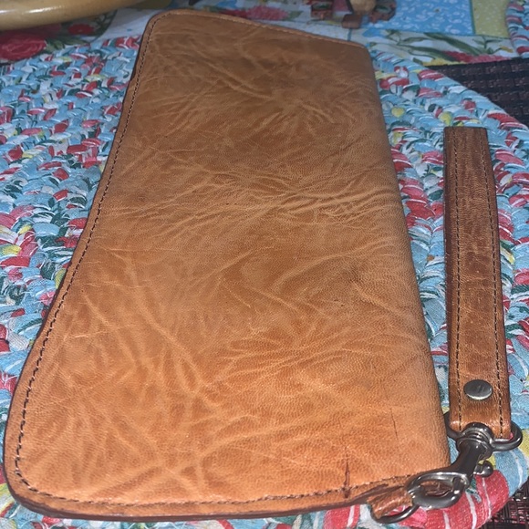 Unbranded Leather Clutch/Wristlet - Picture 6 of 9